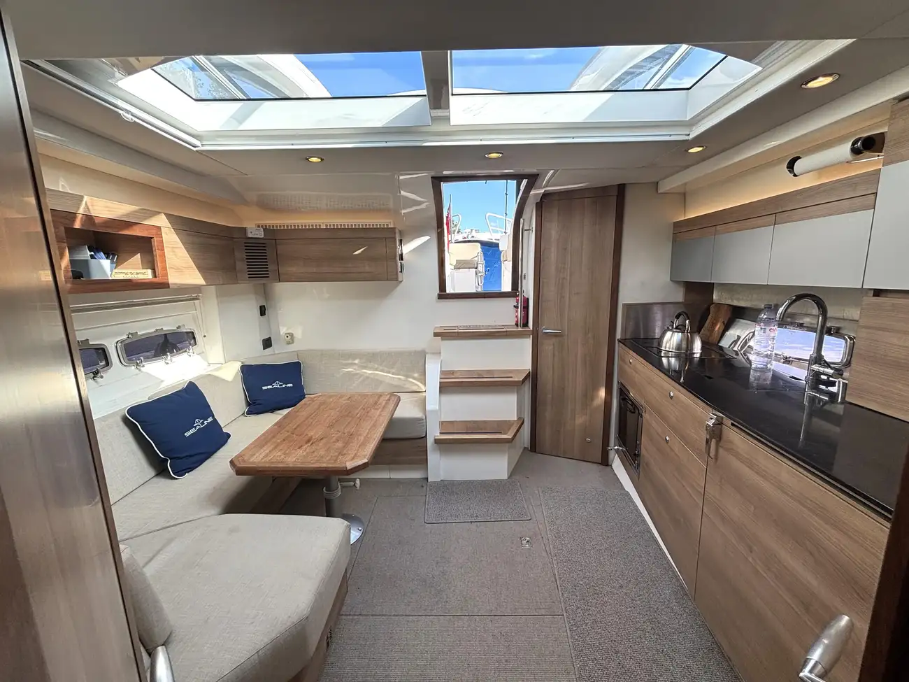 2008 Sealine SC38 image 26