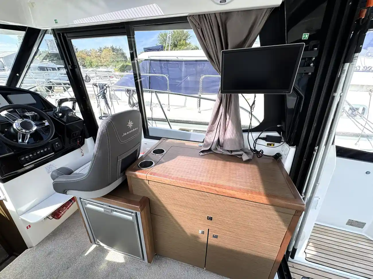 2018 Jeanneau Merry Fisher 895 Legend image 21