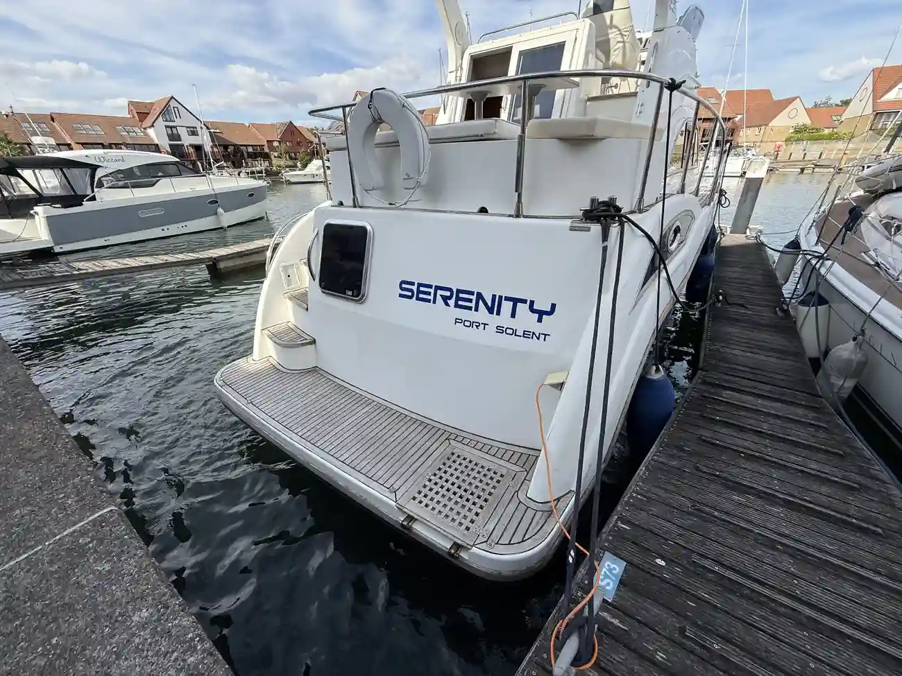 2005 Viking Viki 34 Aft image 9