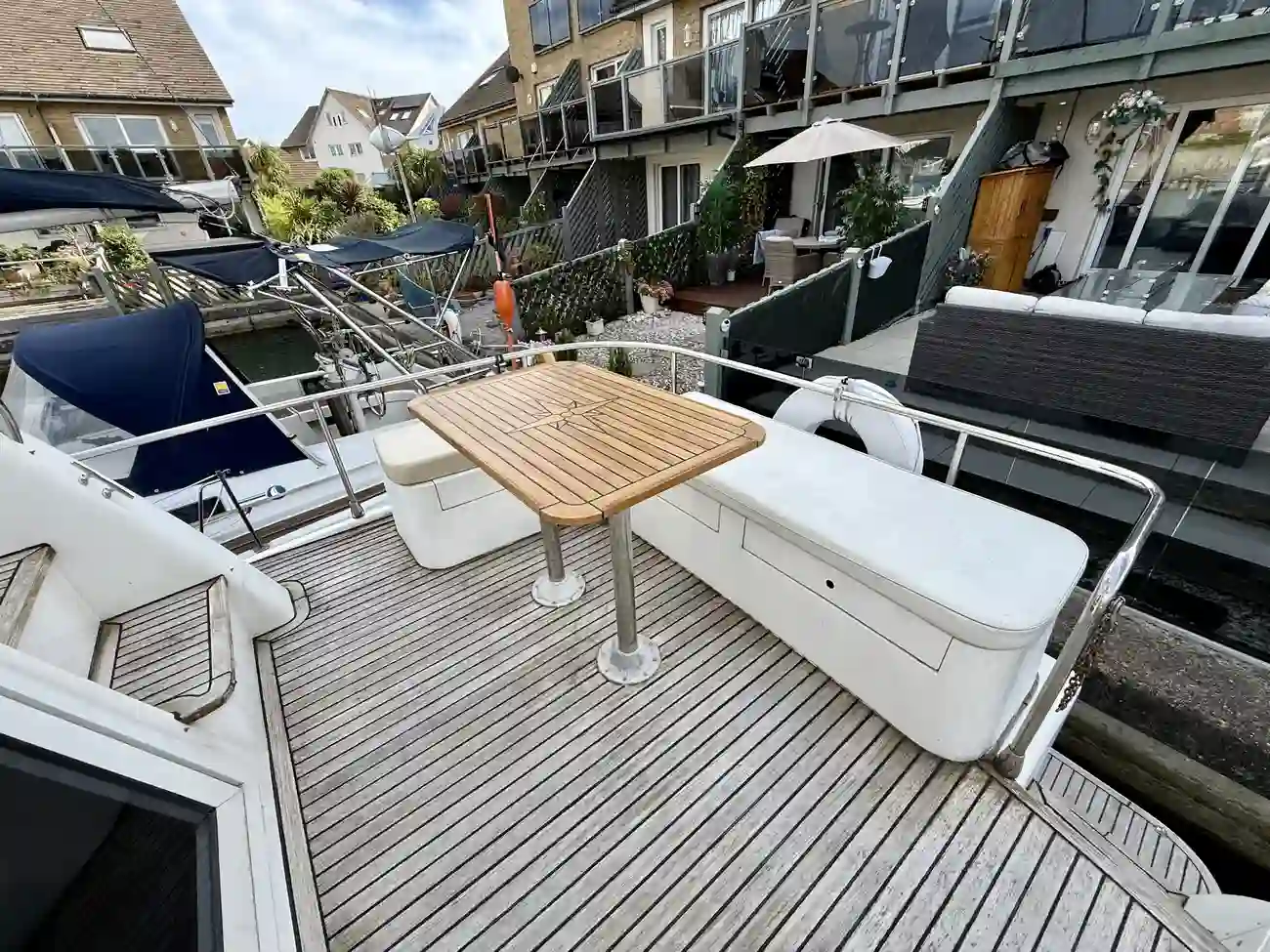 2005 Viking Viki 34 Aft image 14