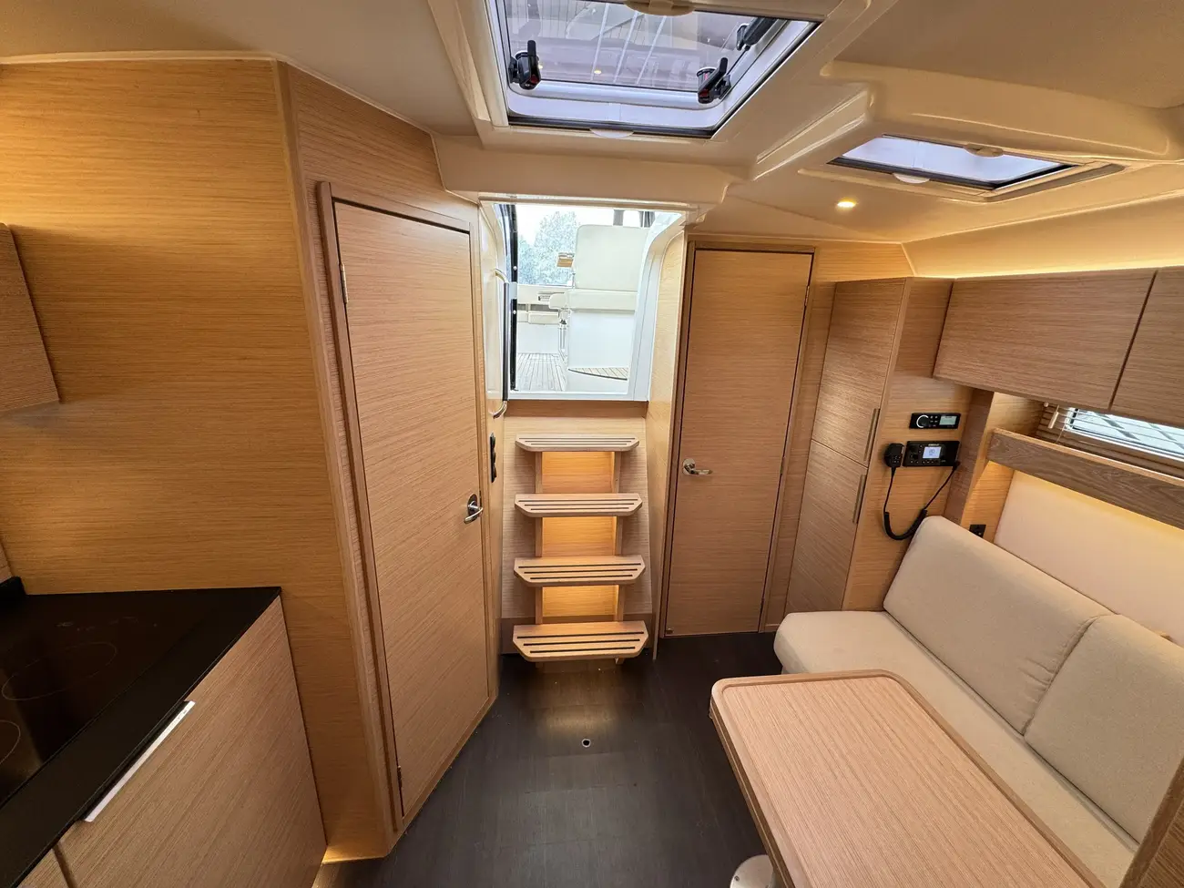 2022 Bavaria S36 HT image 34