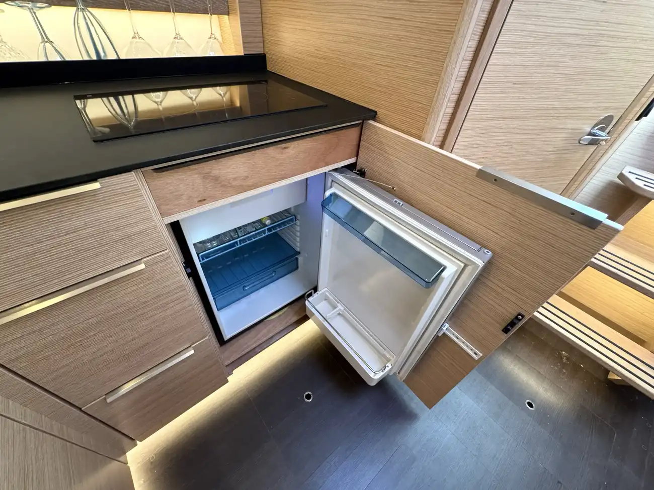 2022 Bavaria S36 HT image 33