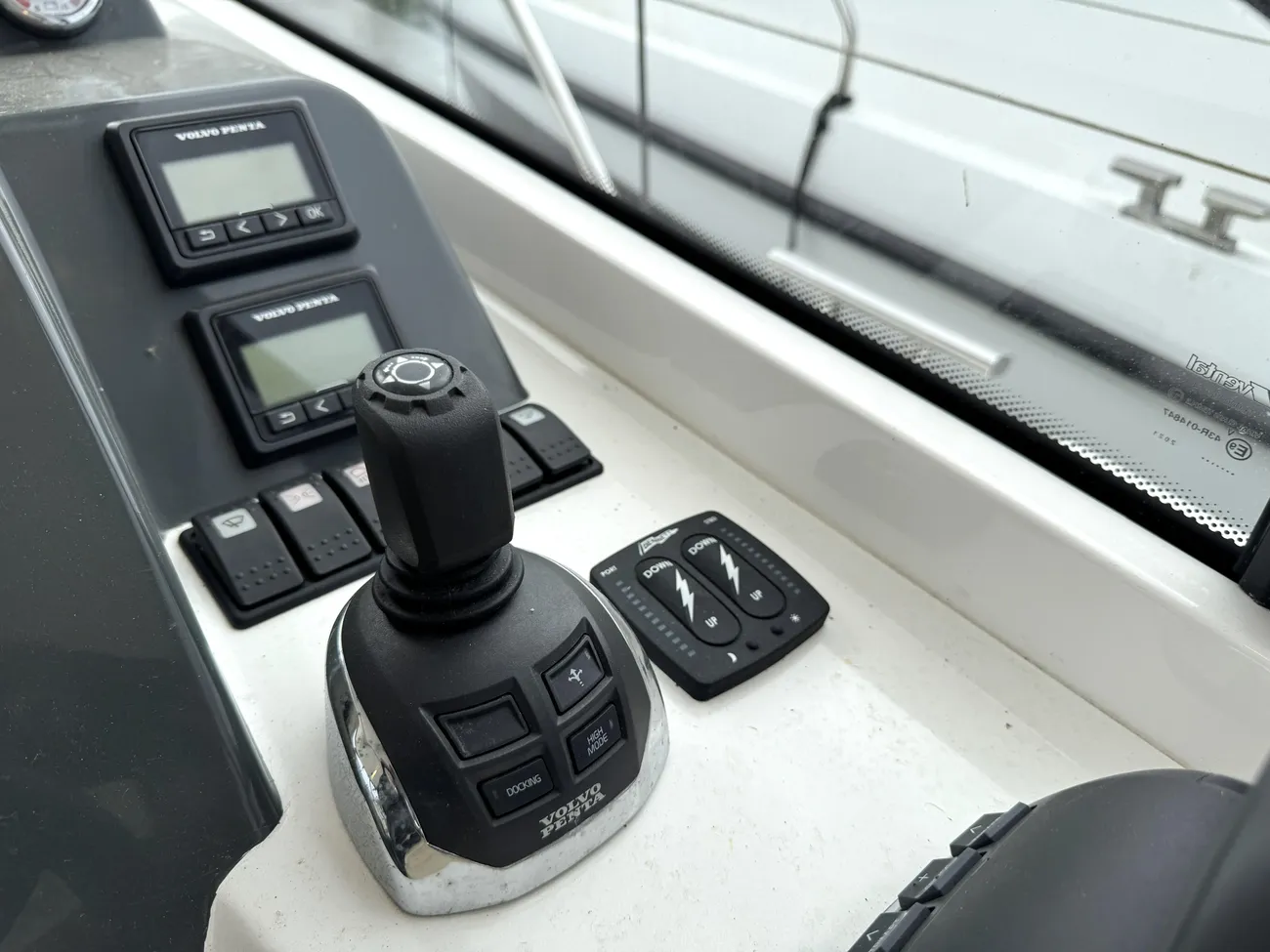 2022 Bavaria S36 HT image 29