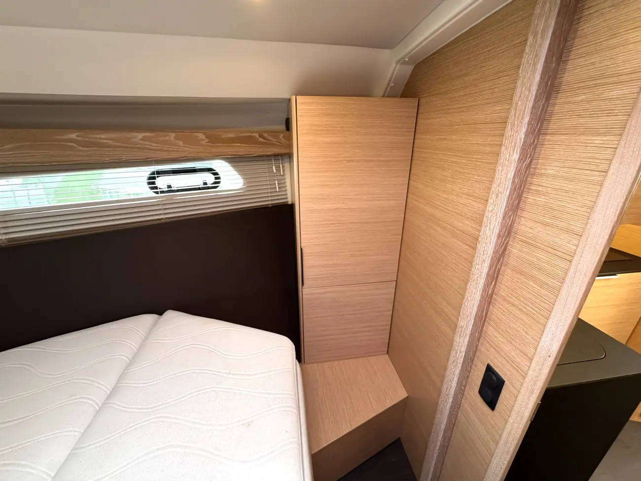 2022 Bavaria S36 HT image 5