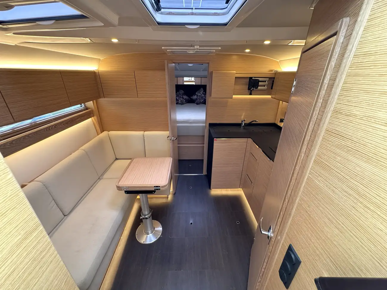 2022 Bavaria S36 HT image 30
