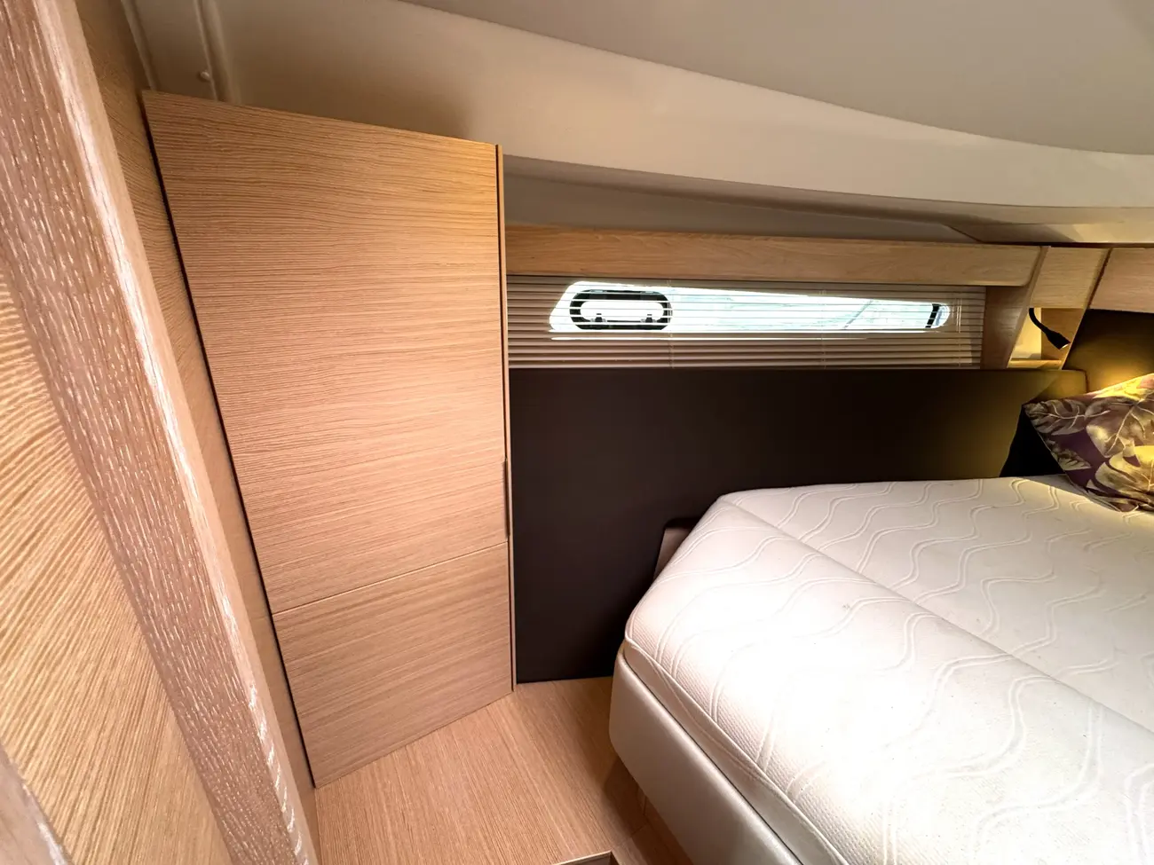 2022 Bavaria S36 HT image 4