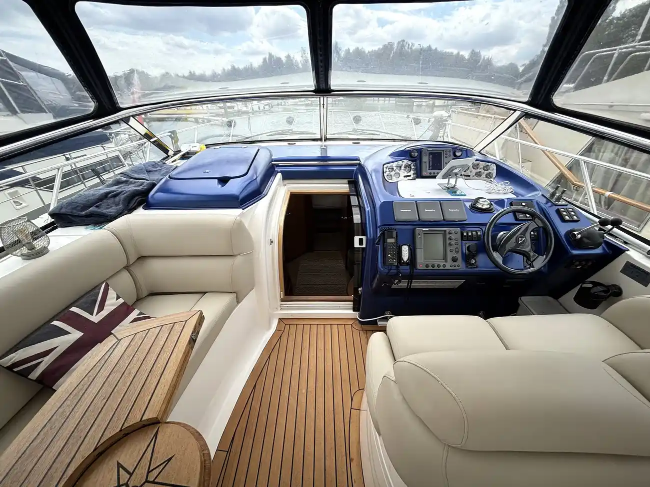 2000 Sealine S41 image 22