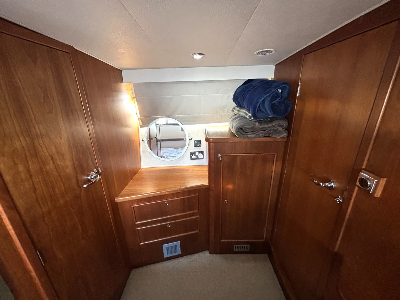 2007 Haines 320 image 26