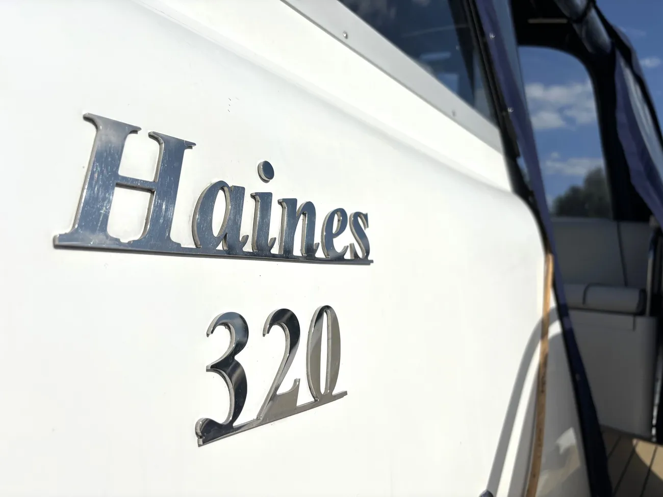 2007 Haines 320 image 7