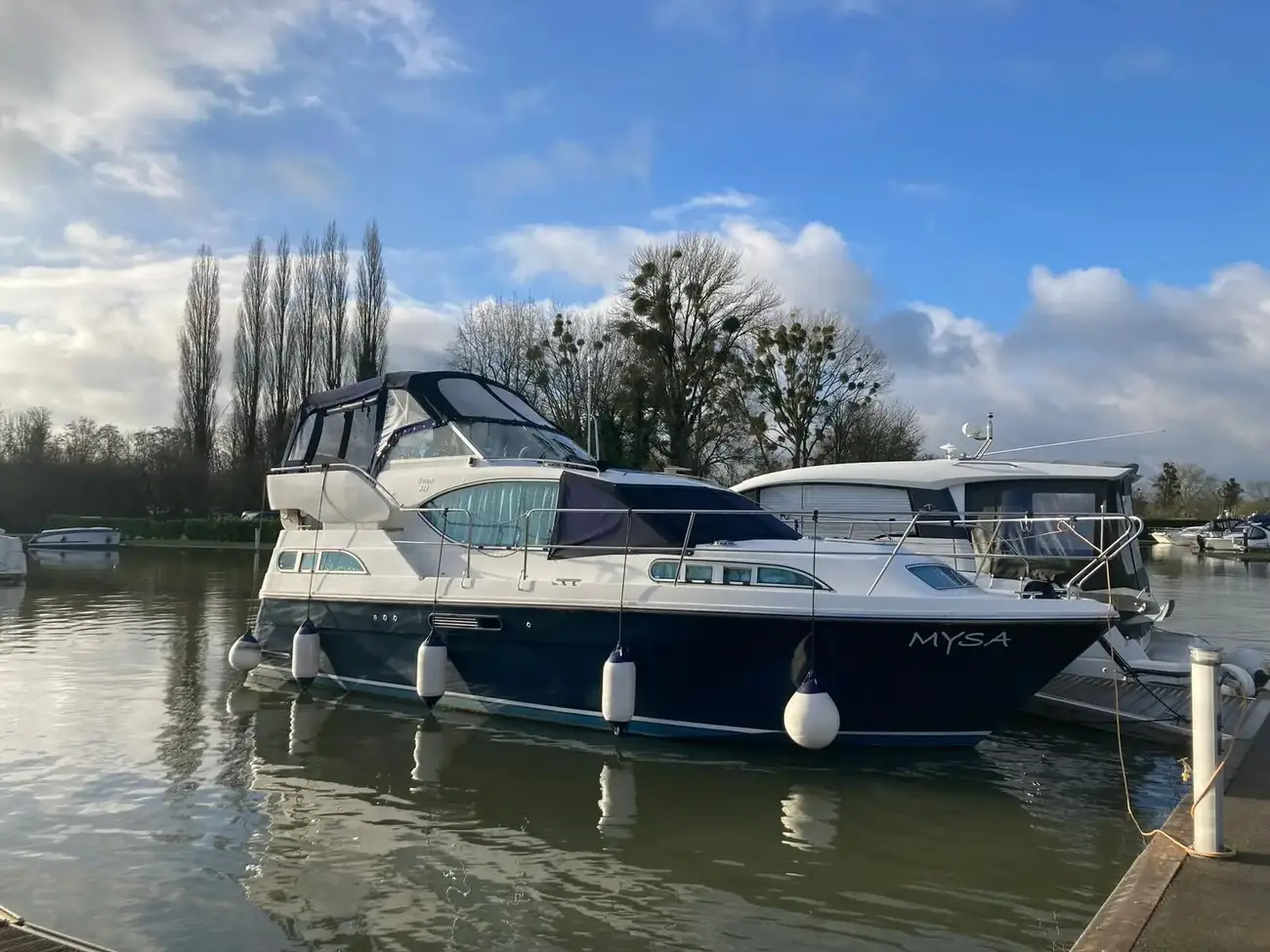 2007 Haines 320 image 11