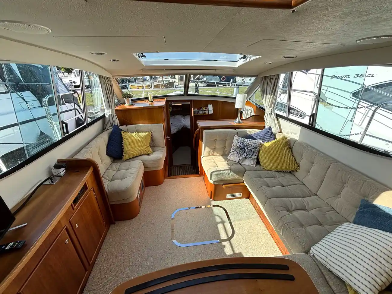 2007 Haines 320 image 15