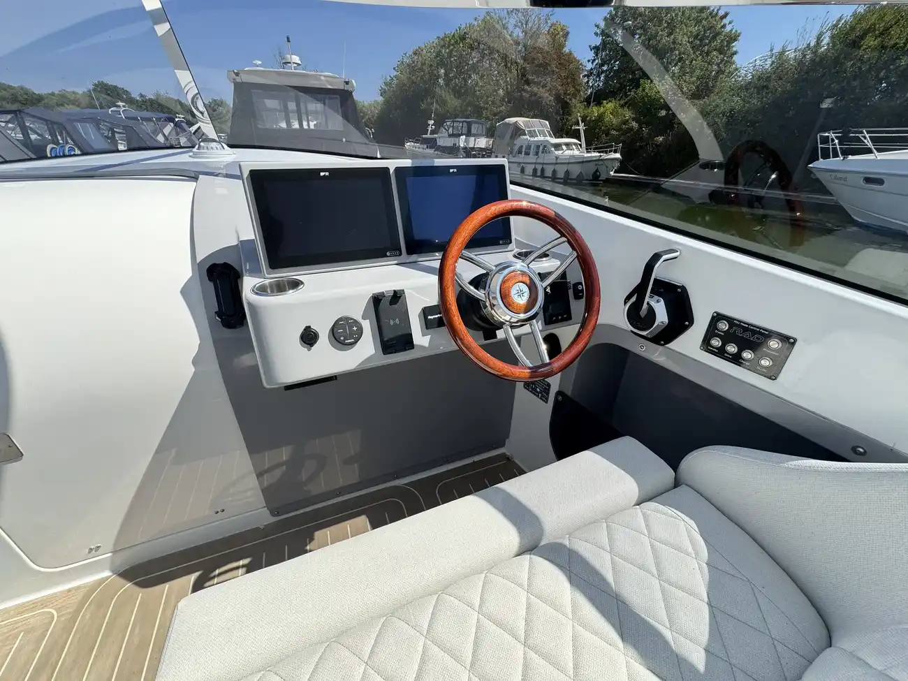 2023 Optima e10 image 5