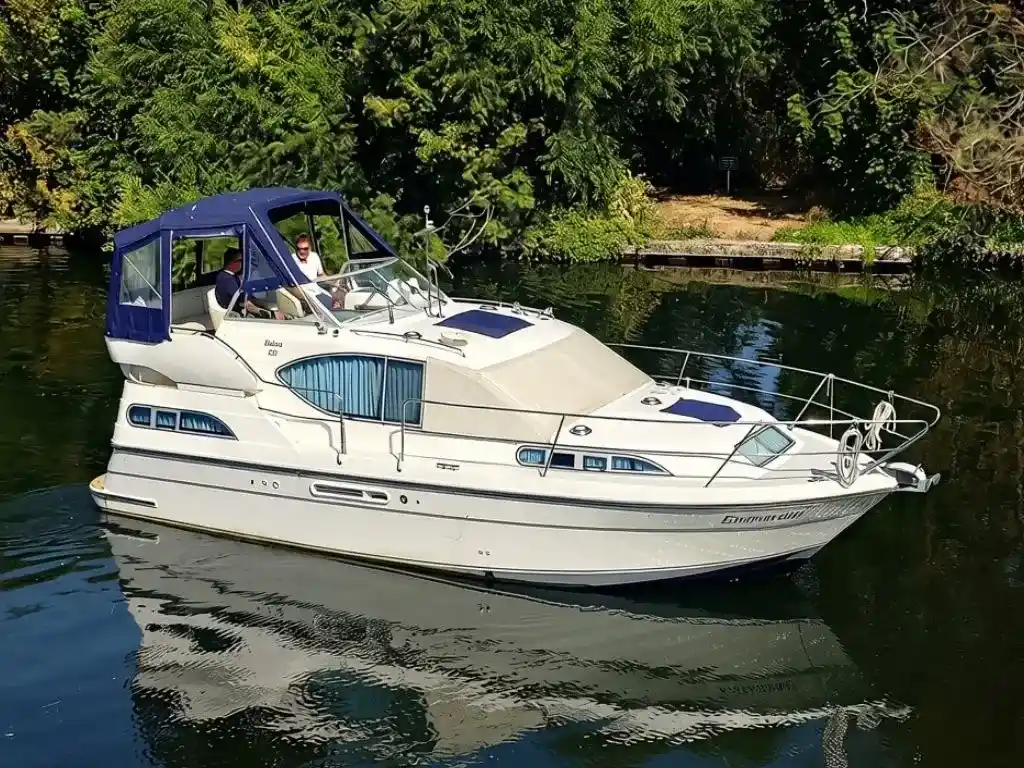 HAINES 320 AFT CABIN 2003