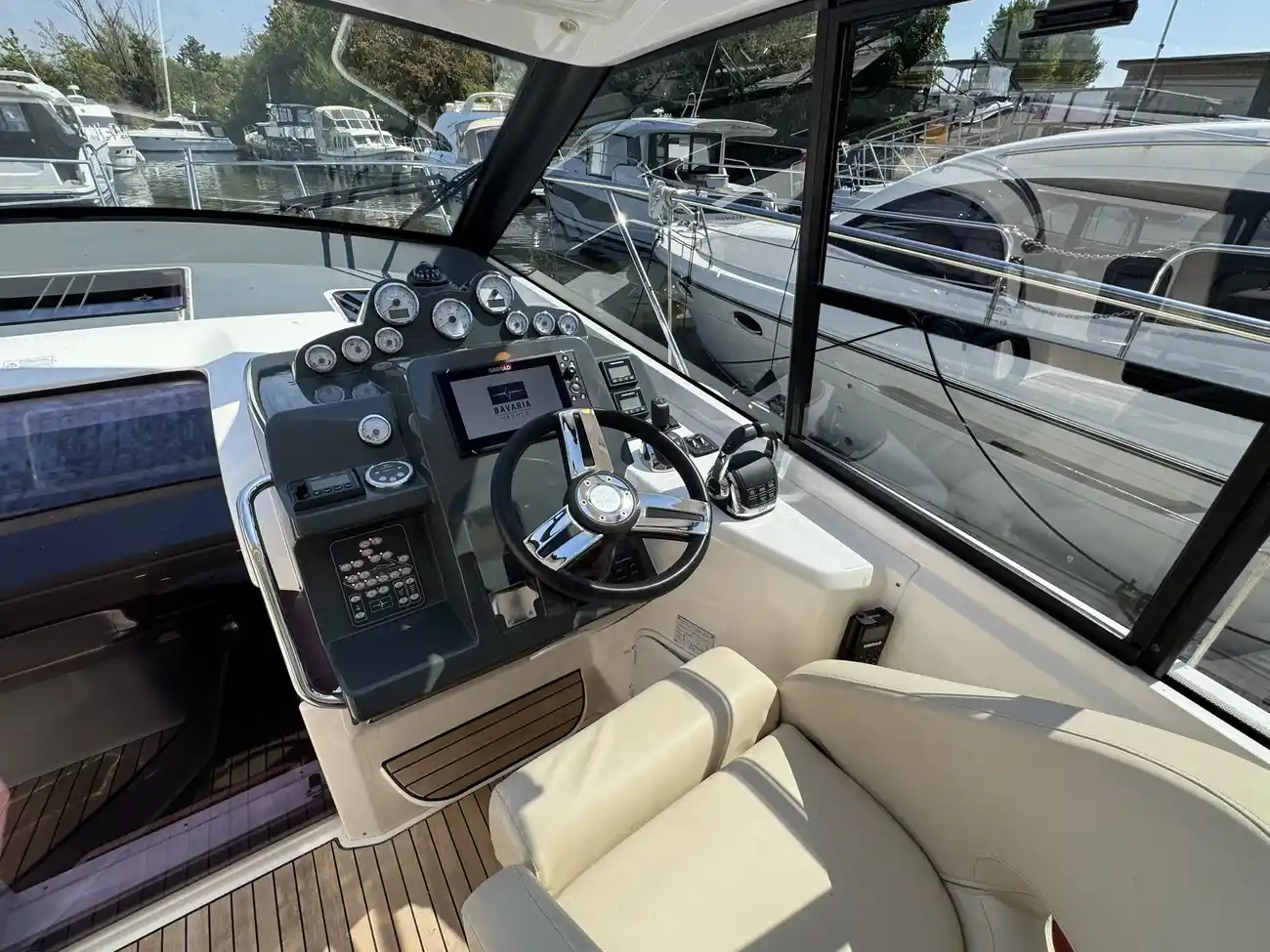 2022 Bavaria S36 HT image 24