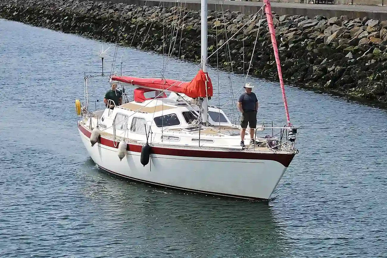 1984 Trident Marine Voyager 38