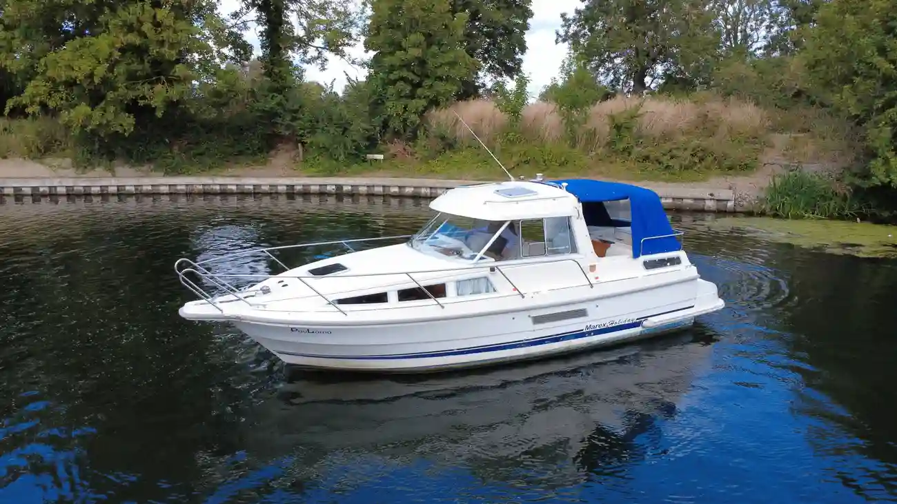 2000 Marex 280 Holiday HT