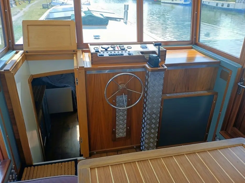 TRISTAR REPLICA DUTCH BARGE 57'X12'6