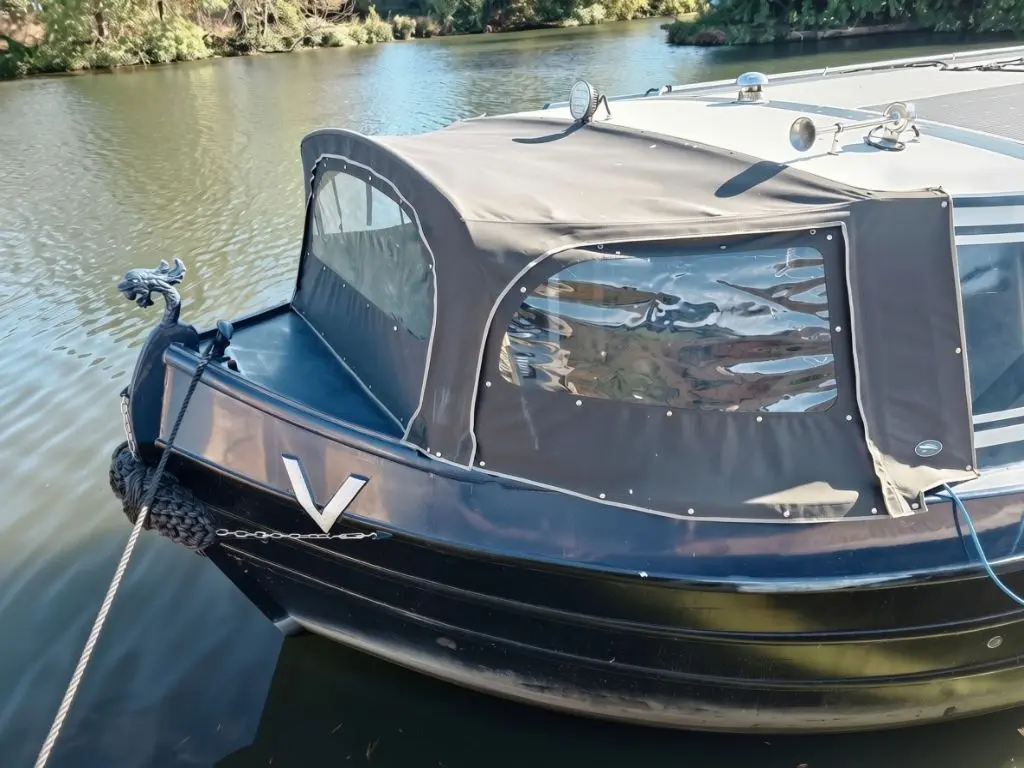 VIKING 70' X 12'6