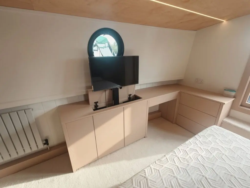 ANDICRAFT / ELEMENT MARINE 65' X 12'6