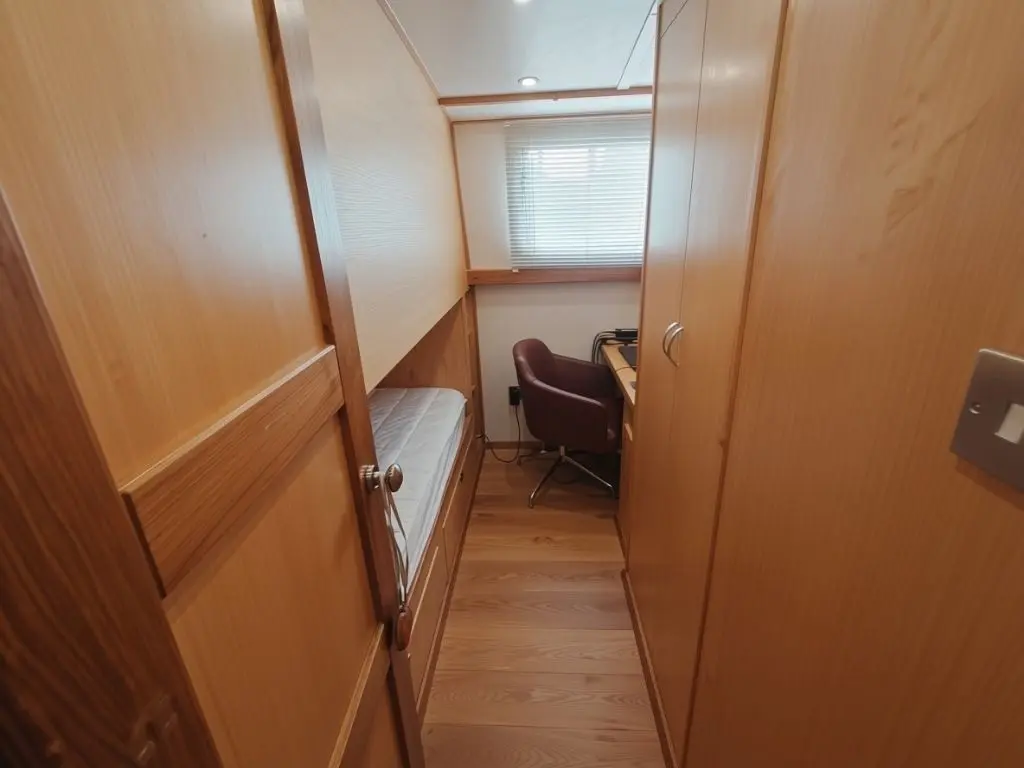 VIKING 70' X 12'6