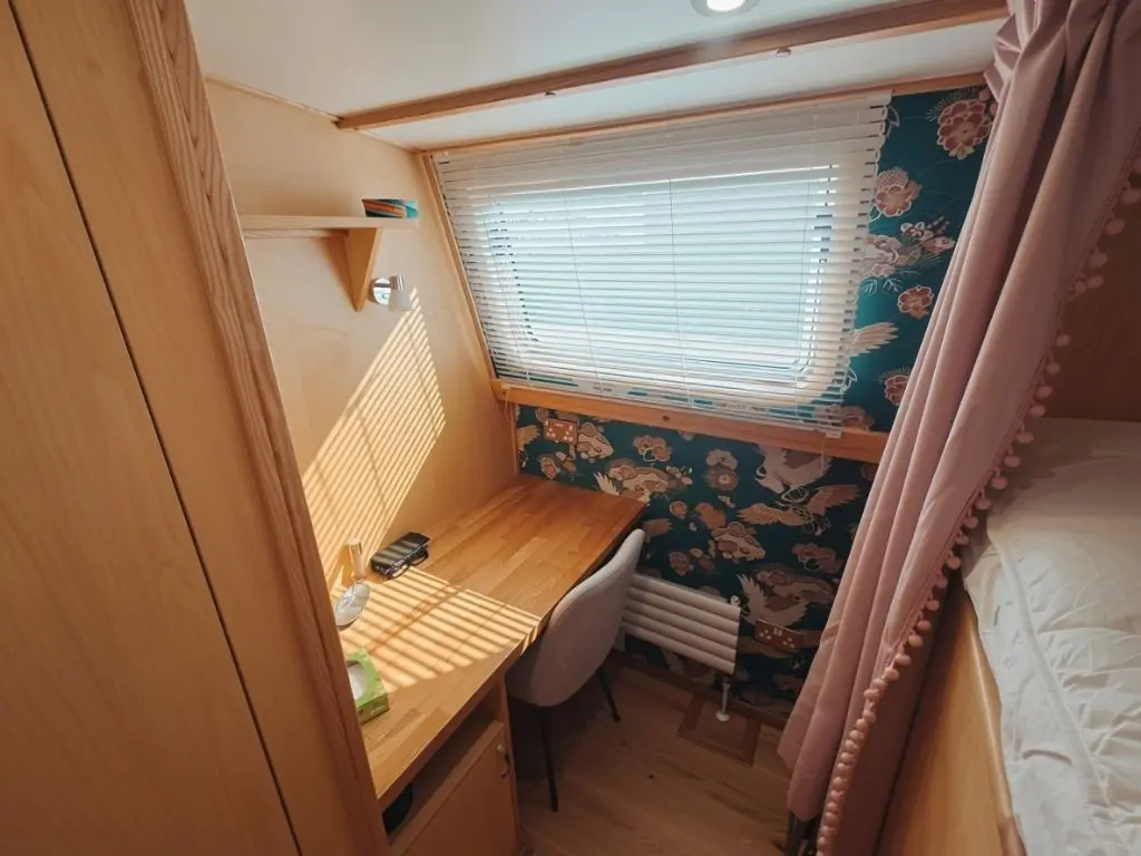 VIKING 70' X 12'6