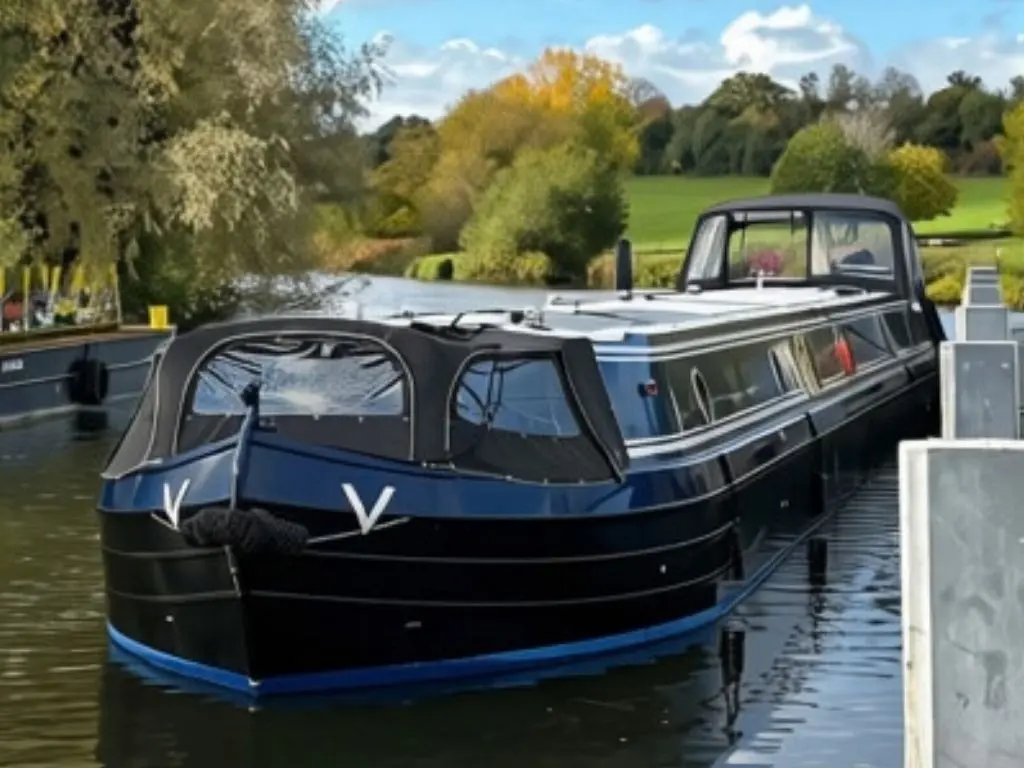 VIKING 70' X 12'6