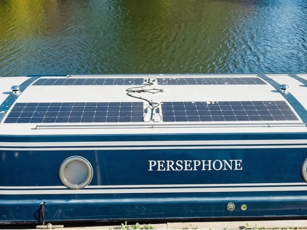 VIKING 70' X 12'6