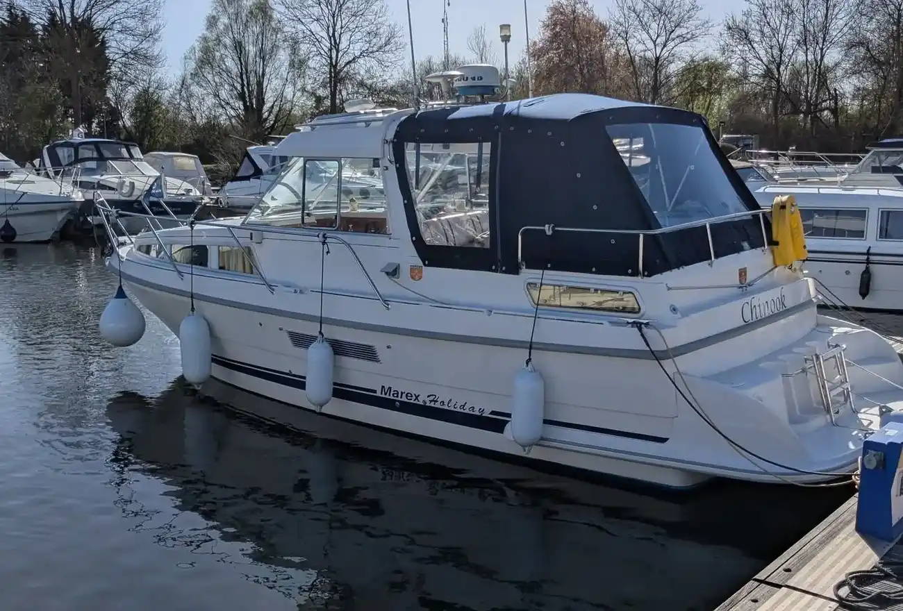MAREX 280 HOLIDAY 2000