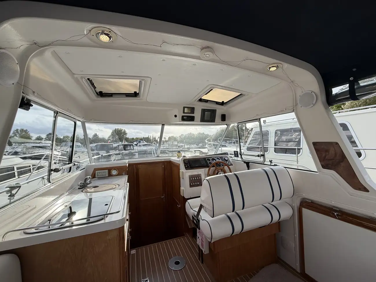 MAREX 280 HOLIDAY 2000