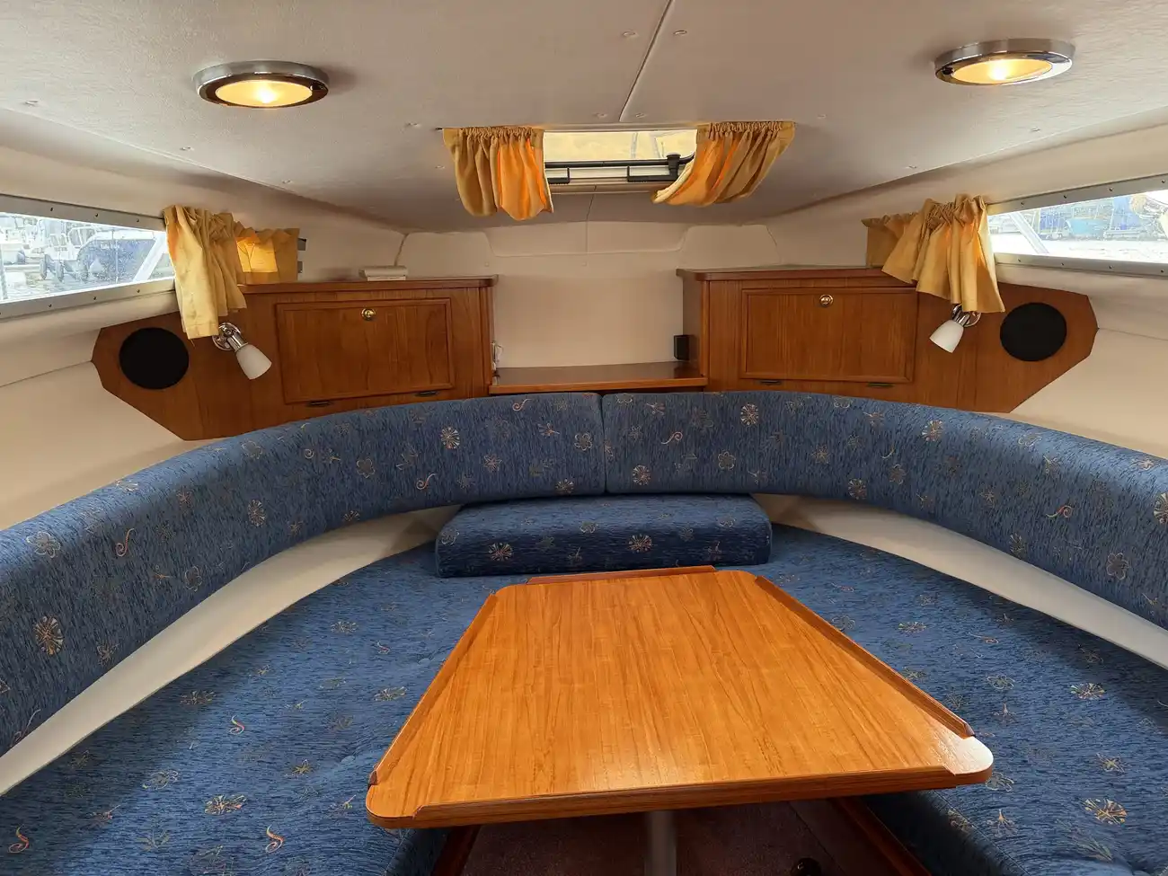 MAREX 280 HOLIDAY 2000