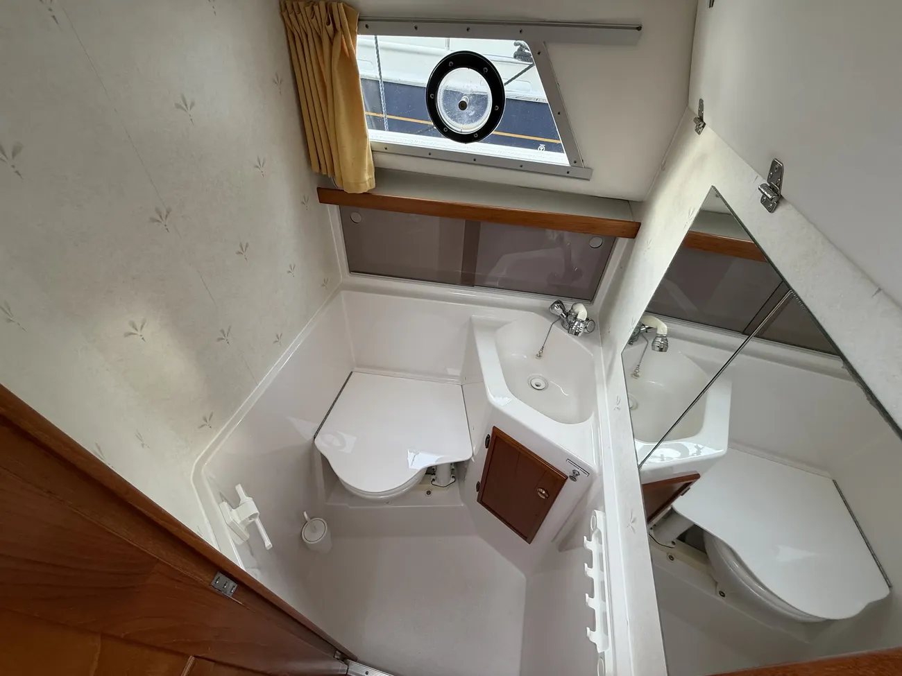 MAREX 280 HOLIDAY 2000