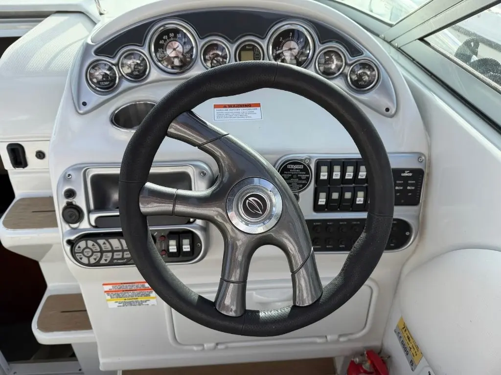 CROWNLINE 250 CR 2007