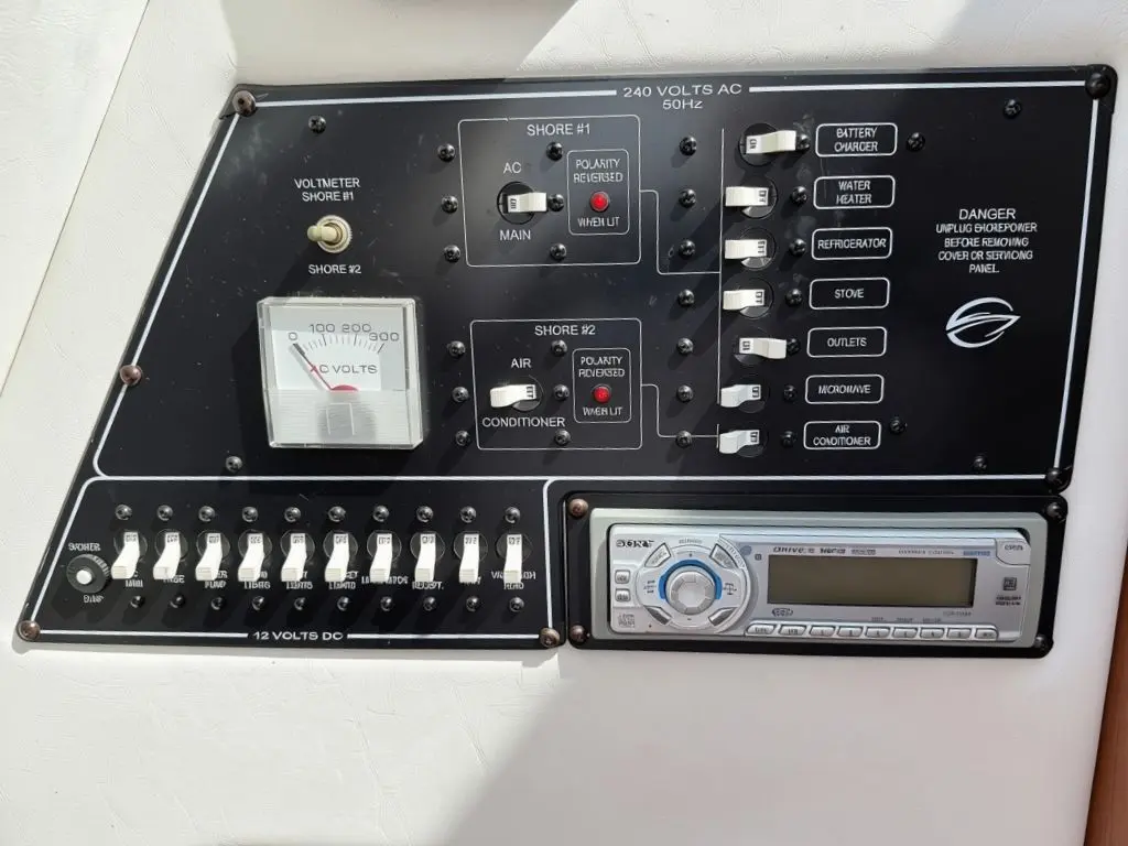 CROWNLINE 250 CR 2007