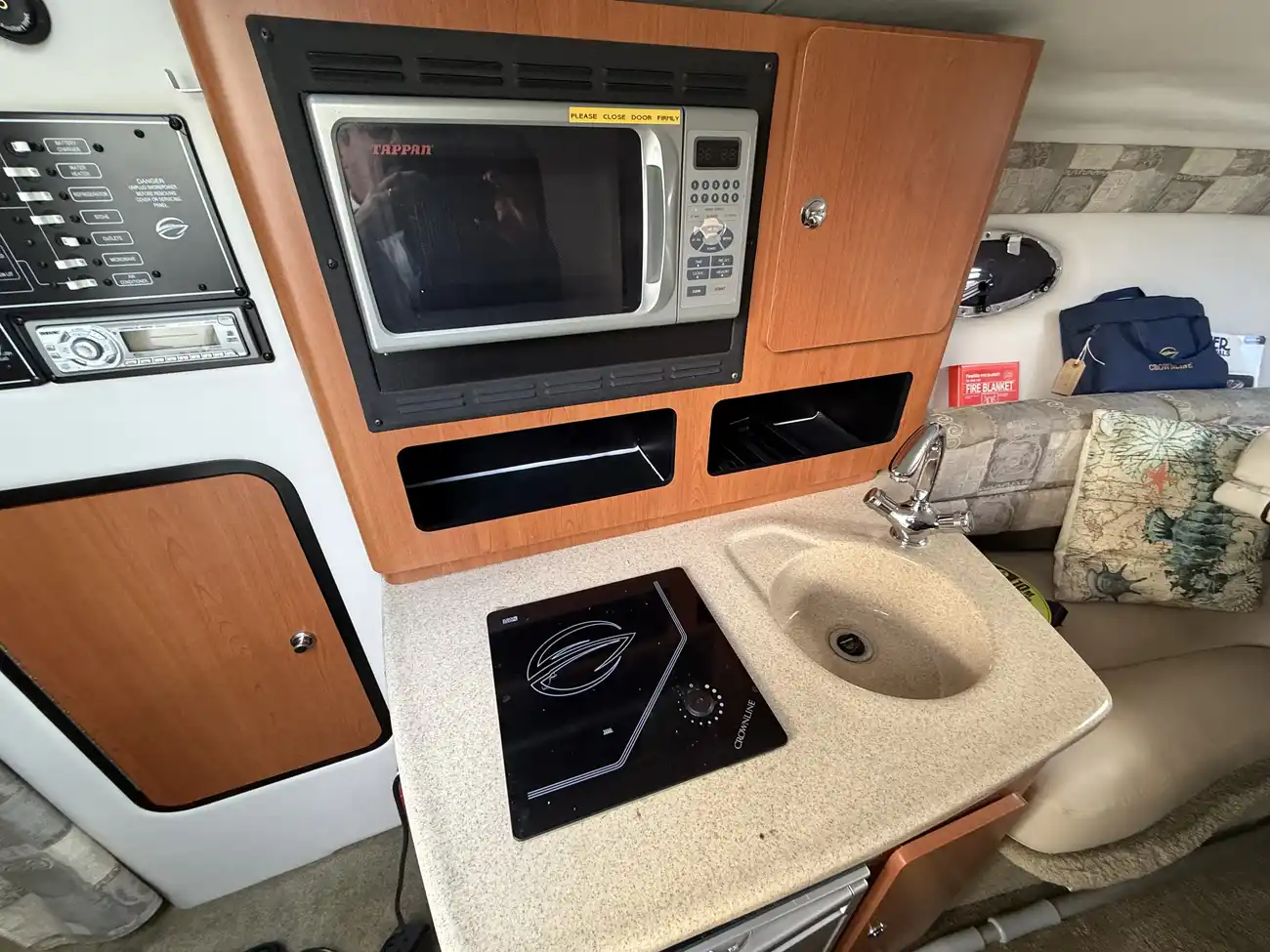 CROWNLINE 250 CR 2007