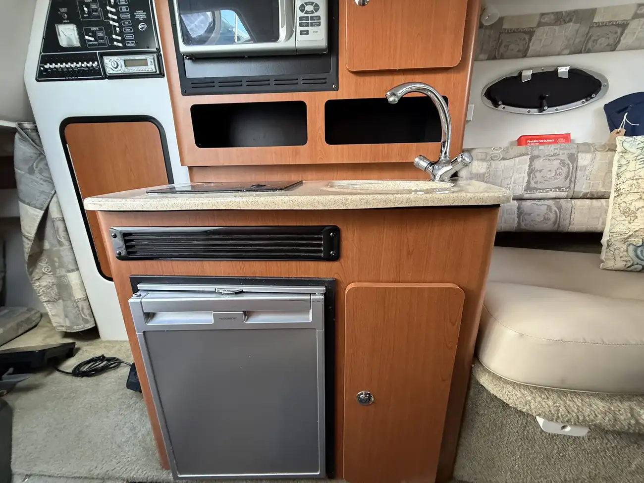 CROWNLINE 250 CR 2007