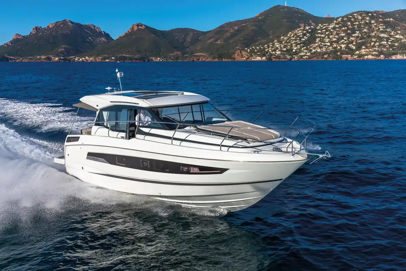 2023 Jeanneau NC 37
