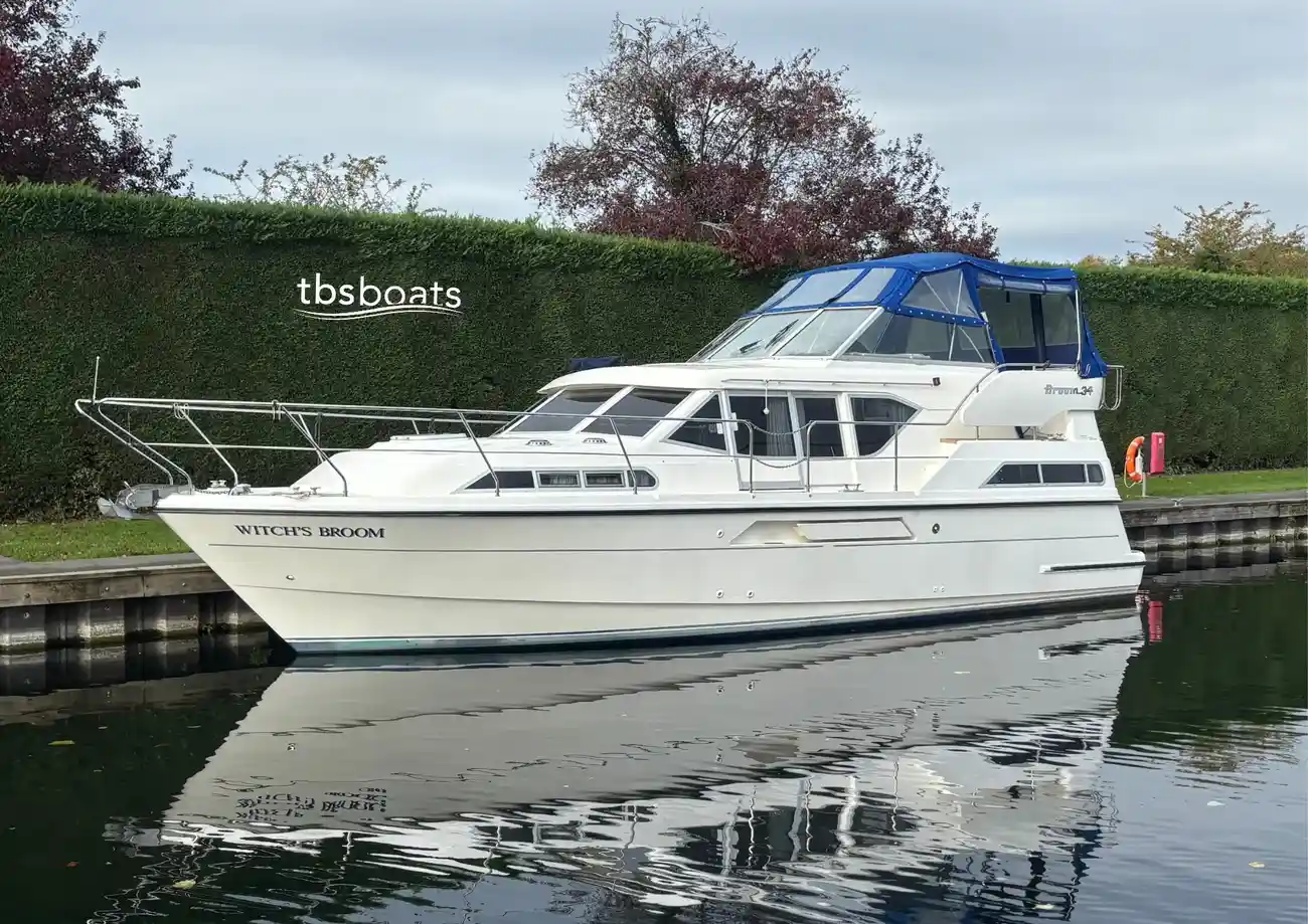 1995 Broom Ocean 34