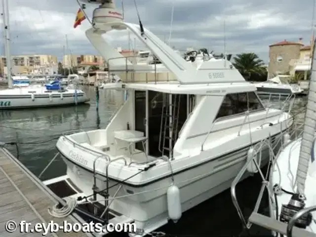Marine Projects Princess 315 Fly