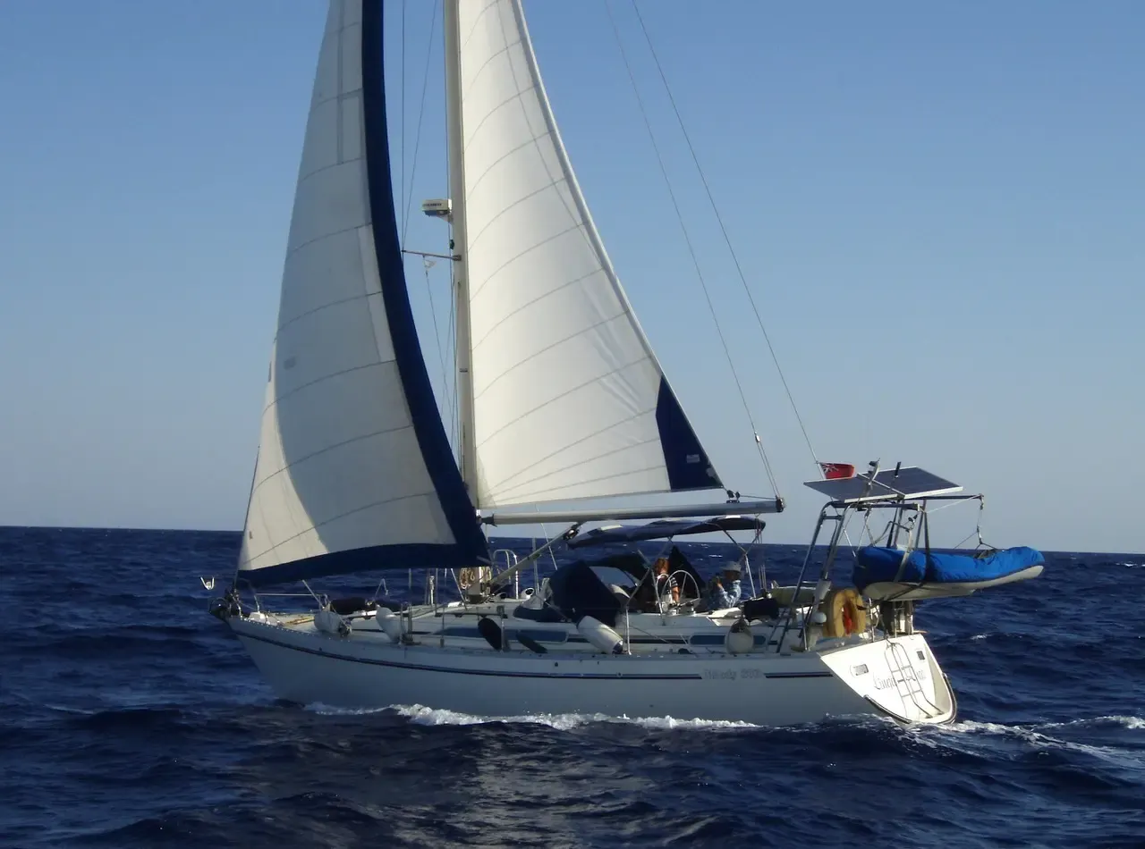 1990 Moody 376 for Sale in 59, Ta’ Xbiex | Rightboat