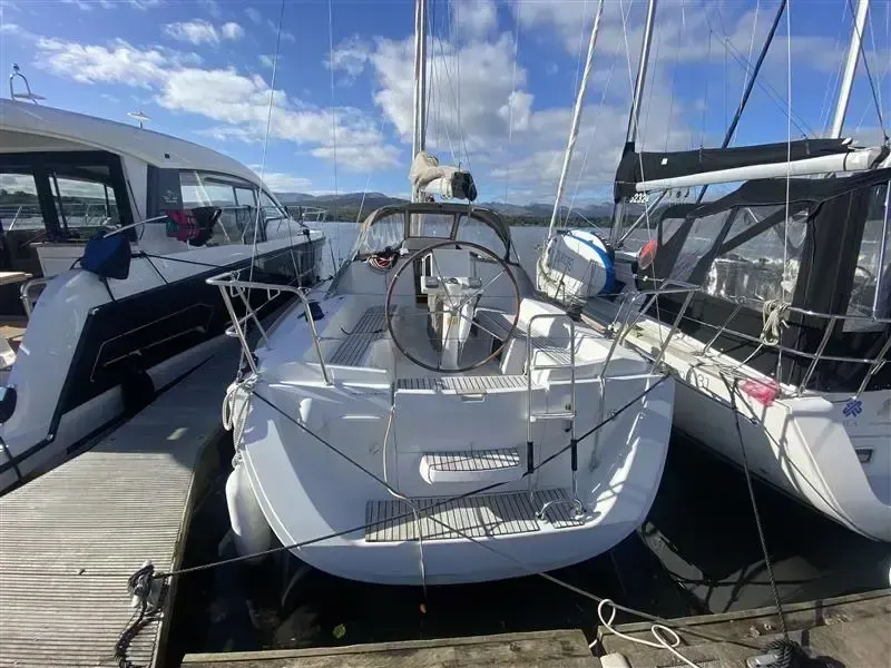 2012 Jeanneau Sun Odyssey 33i for Sale in England
