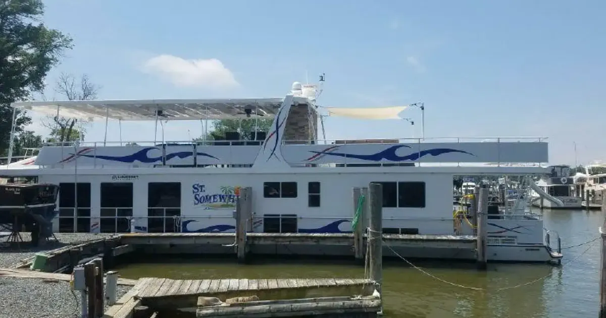 2017 Sumerset Houseboat for Sale in Chestertown, Maryland