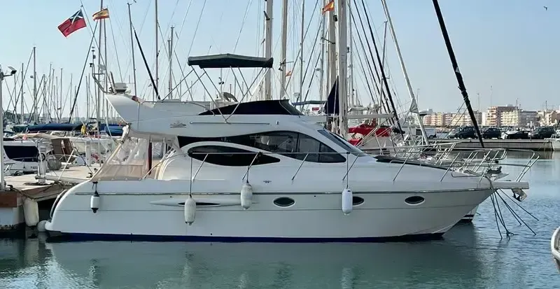 2000 Doqueve Majestic 390 for Sale in Alicante