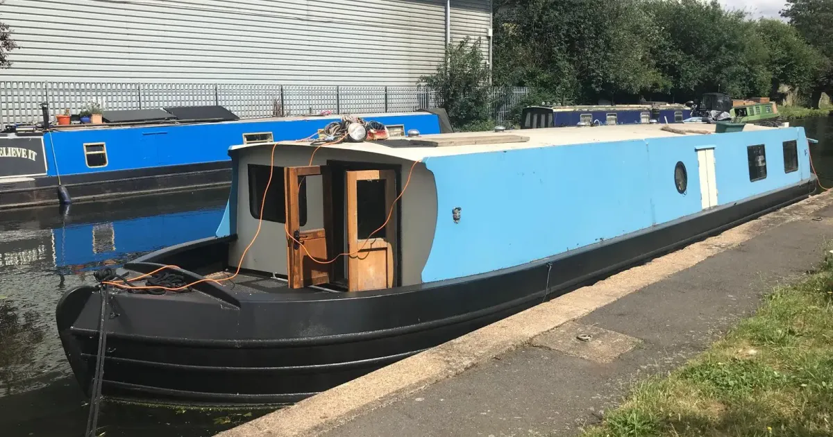 2005 Custom Widebeam for Sale in London, England