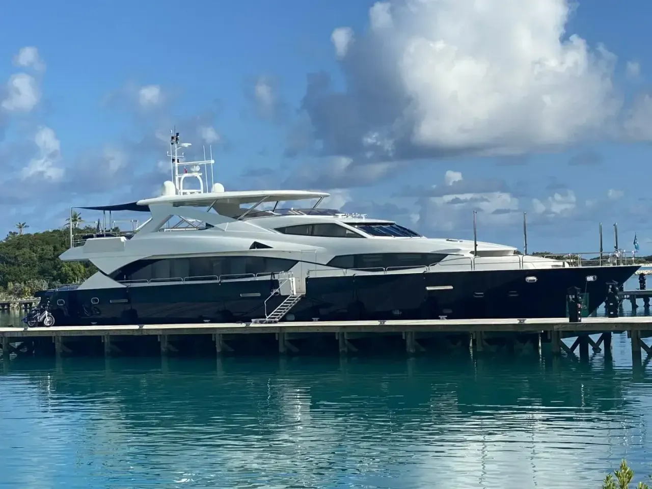 2011 Sunseeker 34m Yacht for Sale in Fort Lauderdale | Rightboat