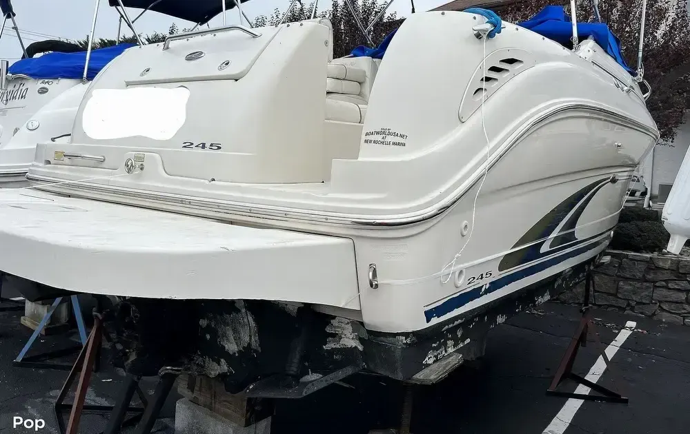 2001 Sea Ray 245 Weekender for Sale in New Rochelle