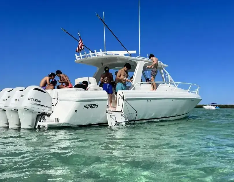 2008 Intrepid 390 Sport Yacht for Sale in Coral Gables
