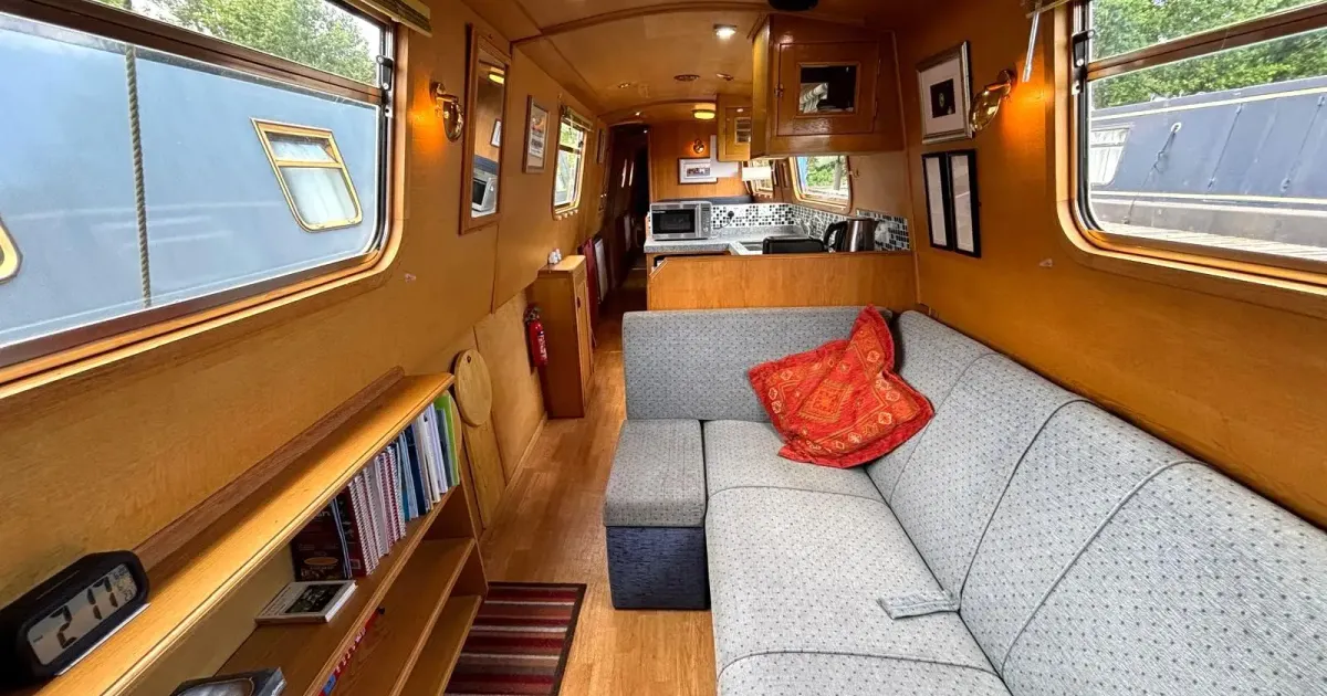 2004 Neil Hudson Trad Stern Narrowboat for Sale in England