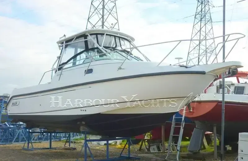 2001 Boston Whaler 26 Conquest for Sale in Poole, England