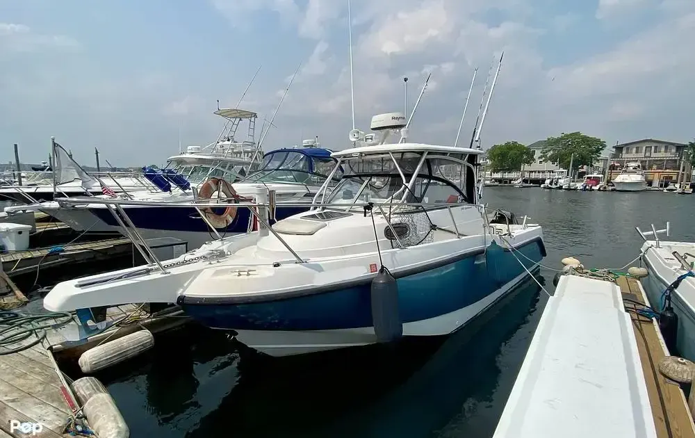 2008 Boston Whaler 255 Conquest for Sale in Brooklyn