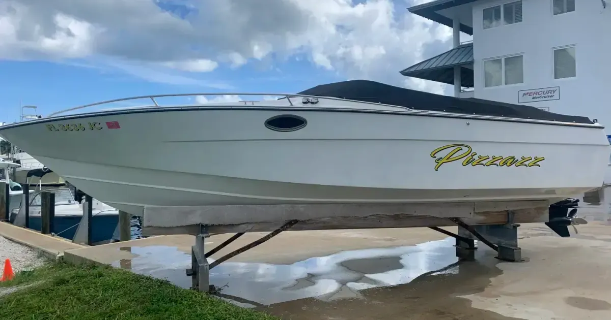 1988 Corsair 25 for Sale in Stuart, Florida